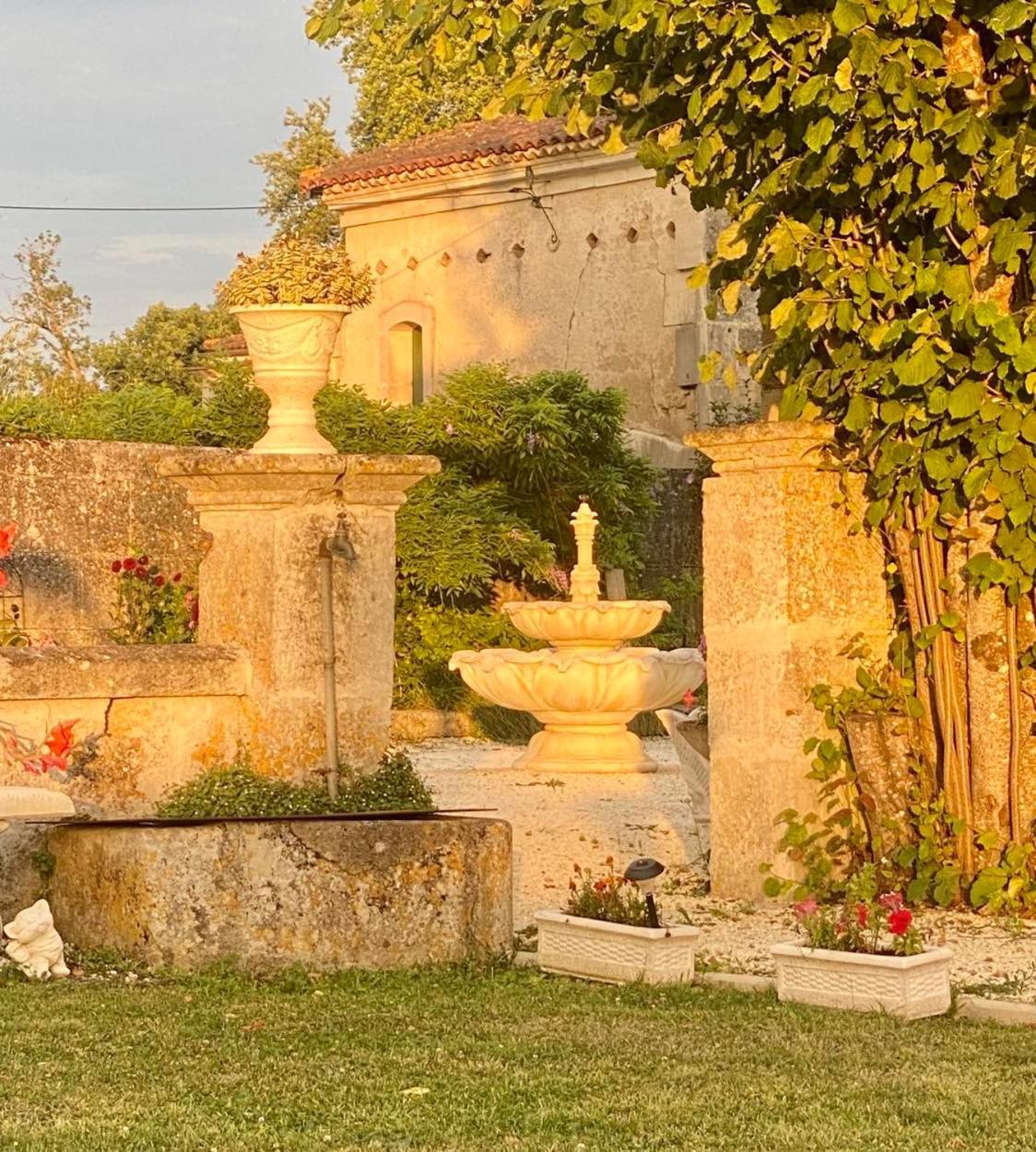 Le Grand Berger Chambres D'Hotes Angeac-Charente 外观 照片