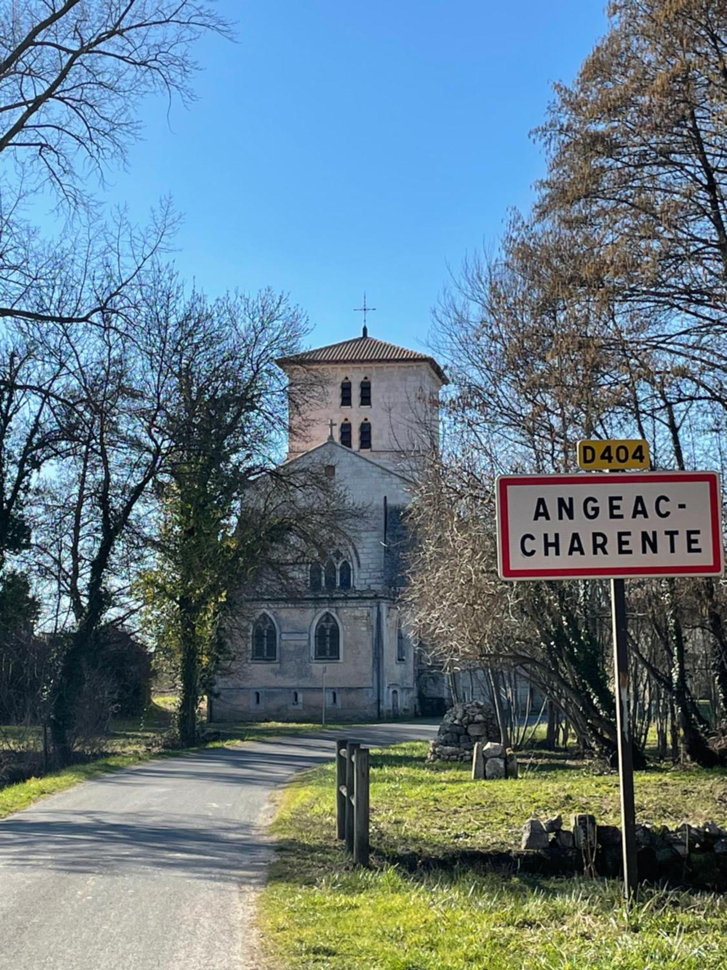 Le Grand Berger Chambres D'Hotes Angeac-Charente 外观 照片
